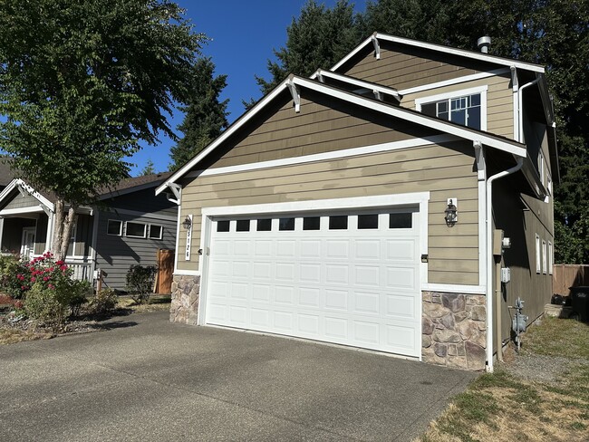 Building Photo - 5126 Slate Ct SE Rental