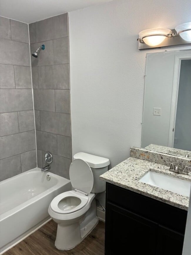 Photo - 1210 Booker St