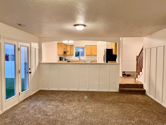 Photo - 845 Apple Grove Ln