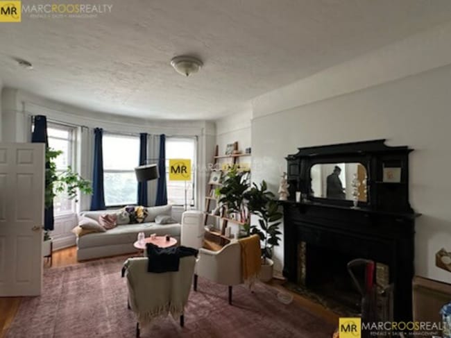 Photo - 583 Beacon St Condo