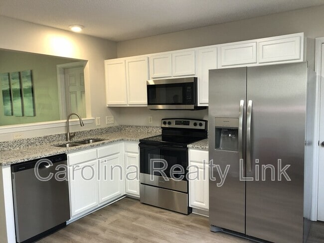 Photo - 5534 Allen Rd E