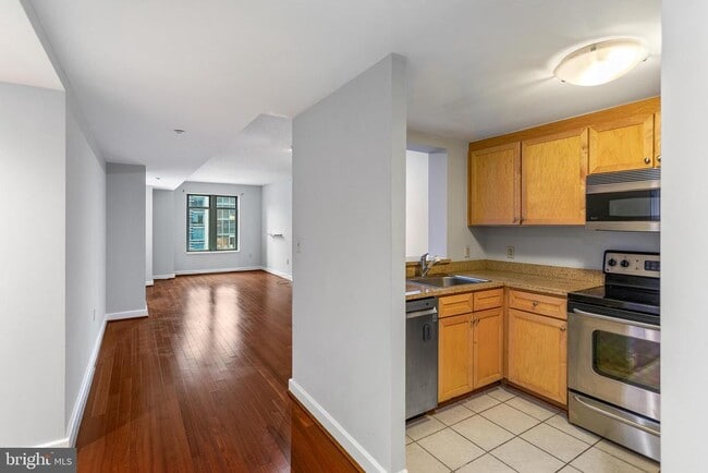 Photo - 1150 K St NW Unit 810