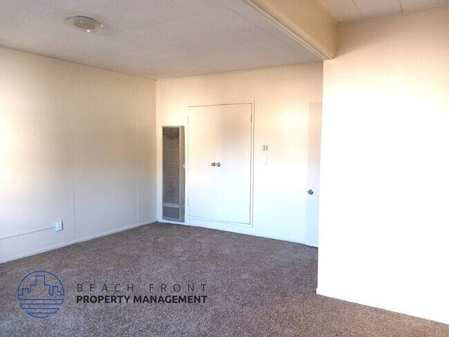 2609 Voorhees Ave.