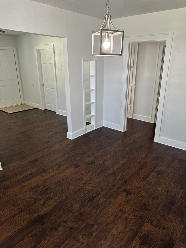1602 NW 16th St