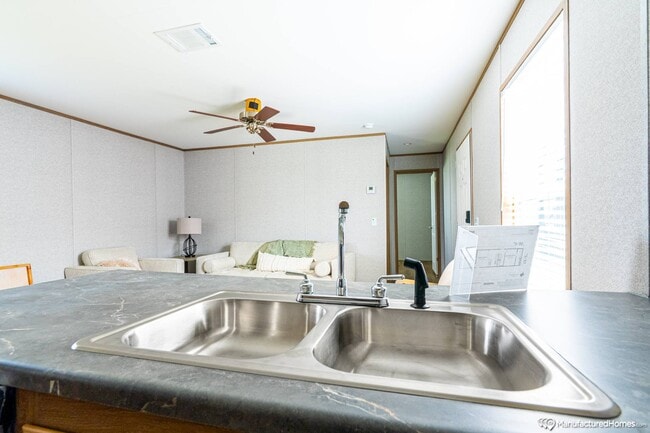 Photo - 160 Forrest Ave