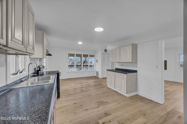 Photo - 234 Beach Ave