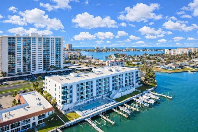 Photo - 415 Island Way Unit 402
