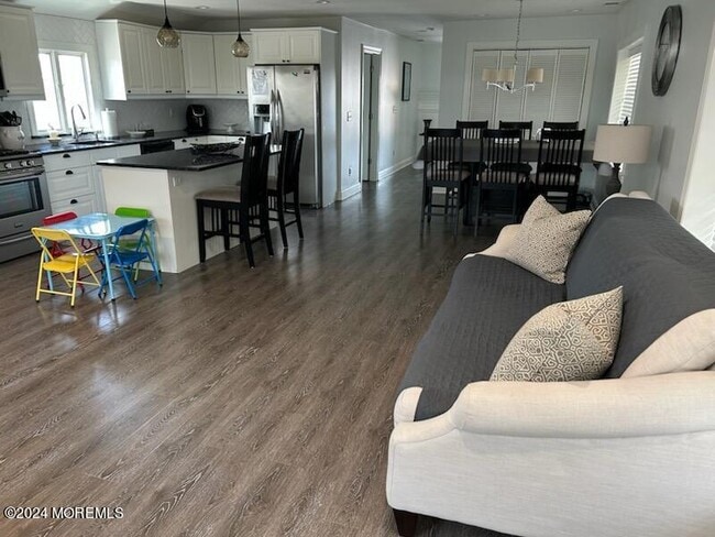 Photo - 111 Jersey City Ave