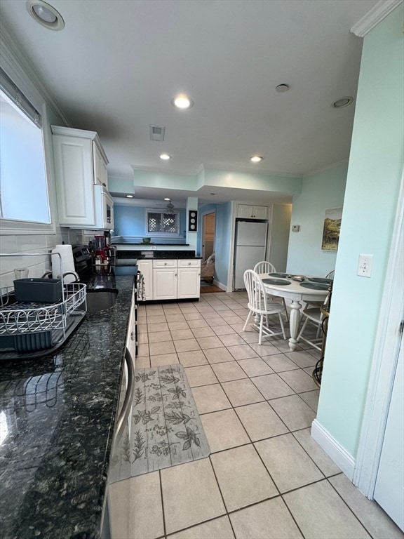 Building Photo - 8 6th St Unit 1