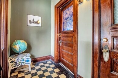 Photo - 501 Bird Ave