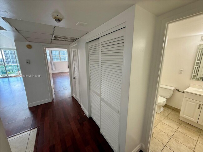 Photo - 19390 Collins Ave Unit 1423
