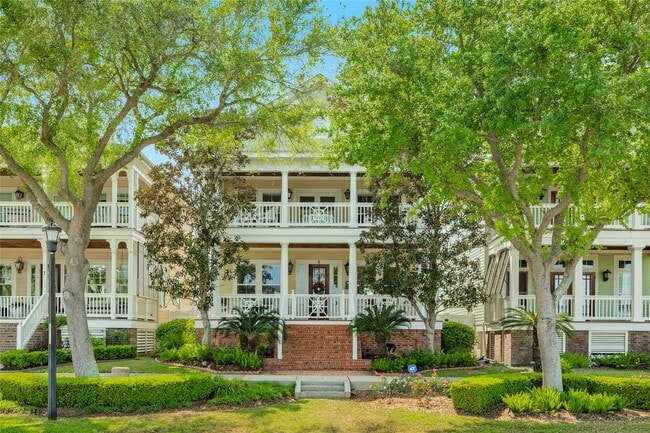 Building Photo - 6 Criolla Ct