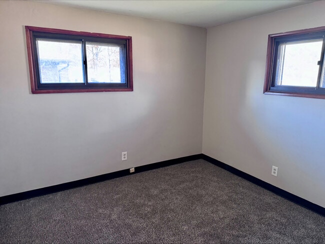 Photo - 1135 Saxe Ave