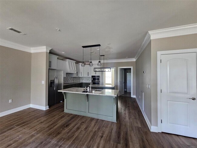 Photo - 397 Waters Edge