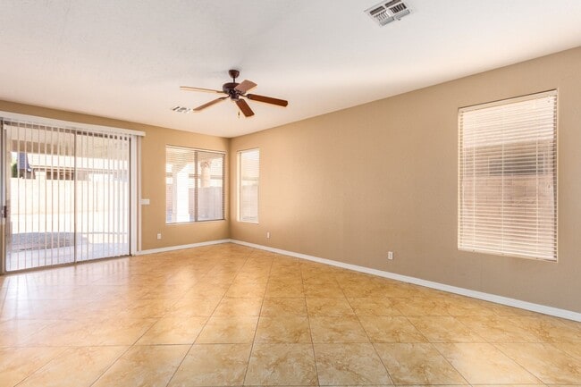 Photo - Single level rare to find 3 bed house in Gilbert