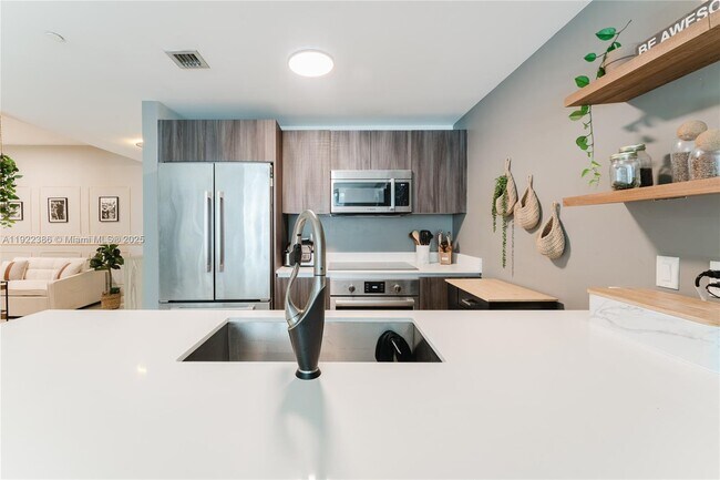 Photo - 488 NE 18th St Unit 2906