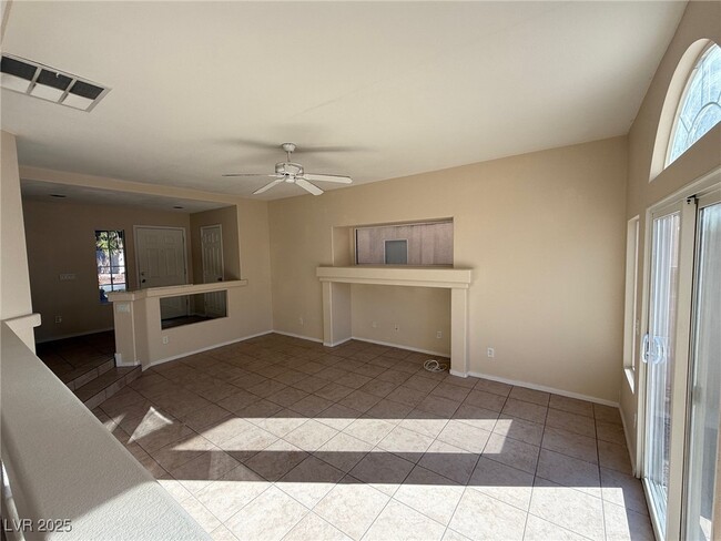 Photo - 7545 Slipstream St