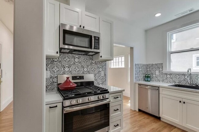 Photo - 2720 College Ave