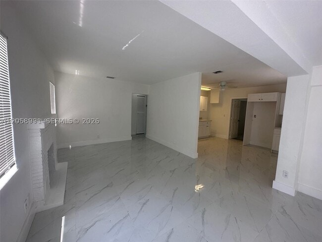 Photo - 215 SW 21st St