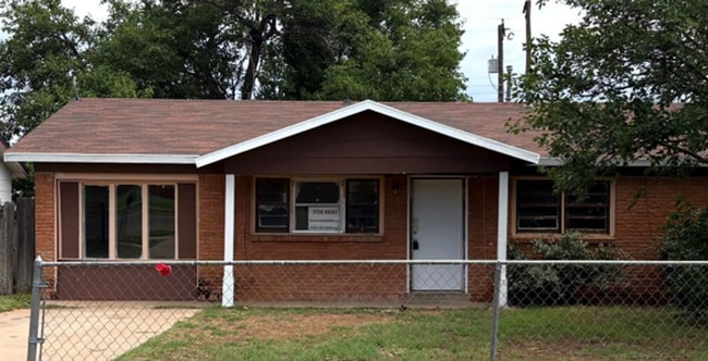 Photo - $0 First Month's Rent / $0 Deposit at Move-in