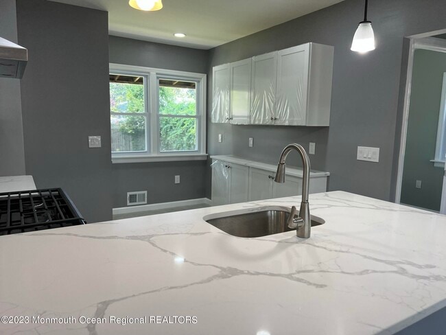 Photo - 1113 6th Ave