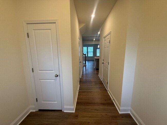 Photo - 1424 Crest Creek Court