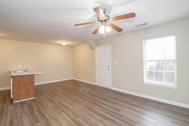 Photo - 1640 Golf Club Ln