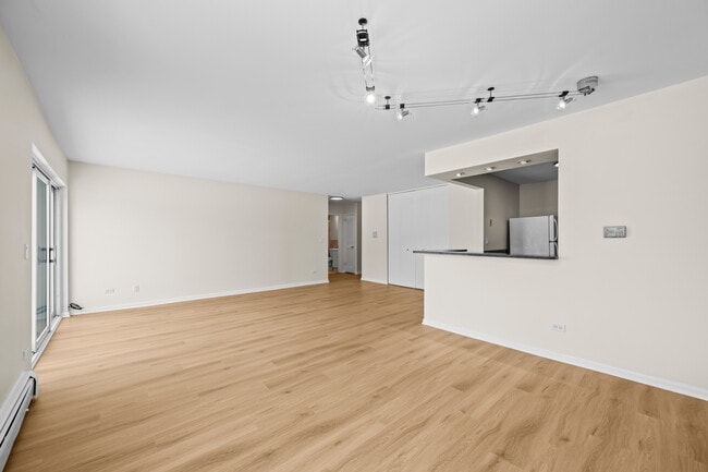 Photo - 10385 Dearlove Rd Unidad 2C