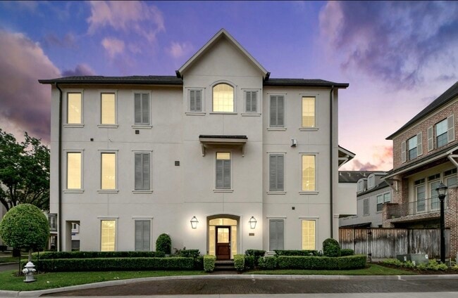 Photo - 15623 Broad St