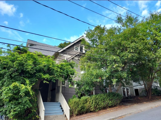 Photo - 208 Williams St