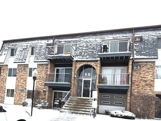 Building Photo - 6B E Dundee Quarter Dr