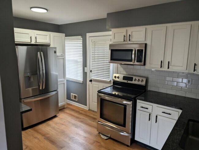 Photo - 5726 Beechcroft Rd Unidad C