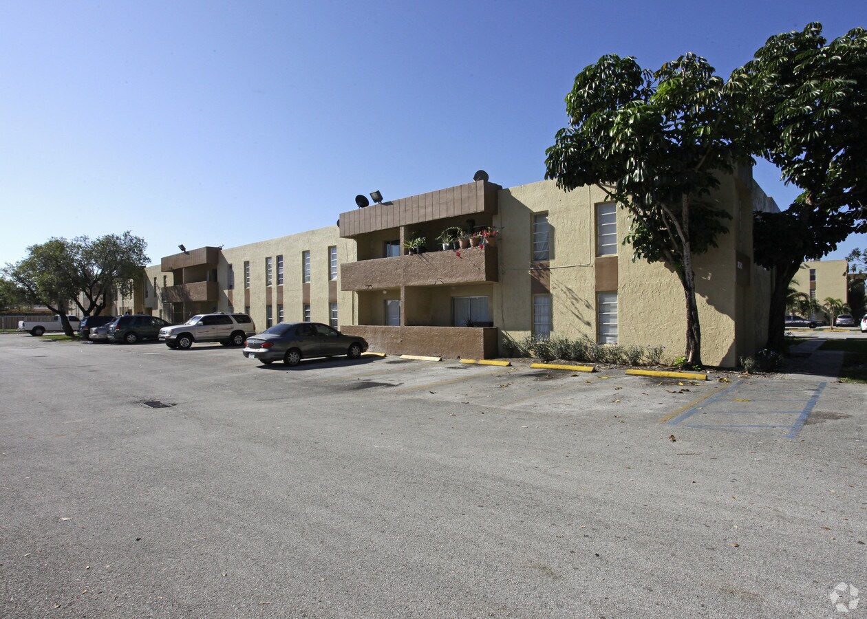 Photo - Village Park Apartments