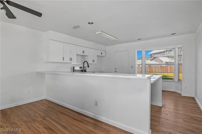 Photo - 1143 Joel Blvd