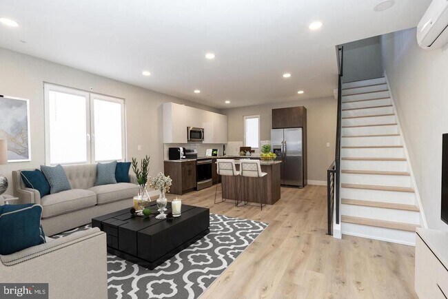 Photo - 2417 N Hancock St