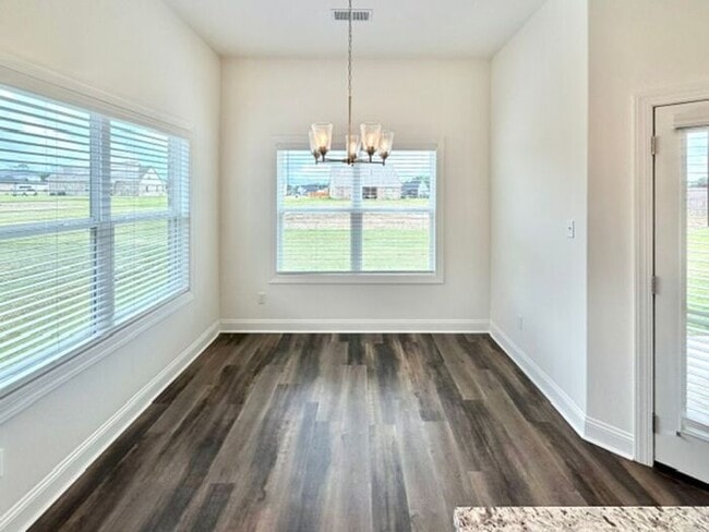 Photo - Now Leasing a 5-Bedroom 3 Bath Home in Olive Branch, MS Zoned for Great Schools-DeSoto Central.