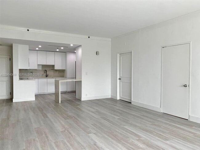 Photo - 201 Crandon Blvd Unit 306