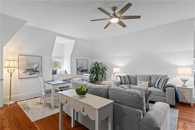 Photo - 434 Bellevue Ave Unidad 3A