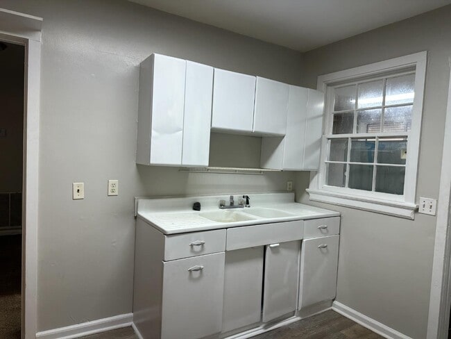 Photo - 1348 Springer St