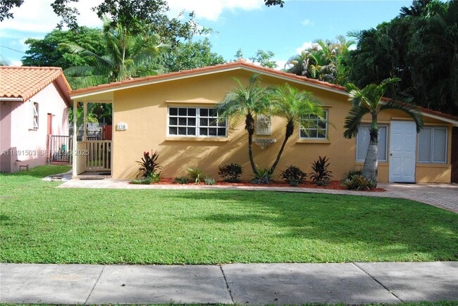 Building Photo - 270 S Melrose Dr