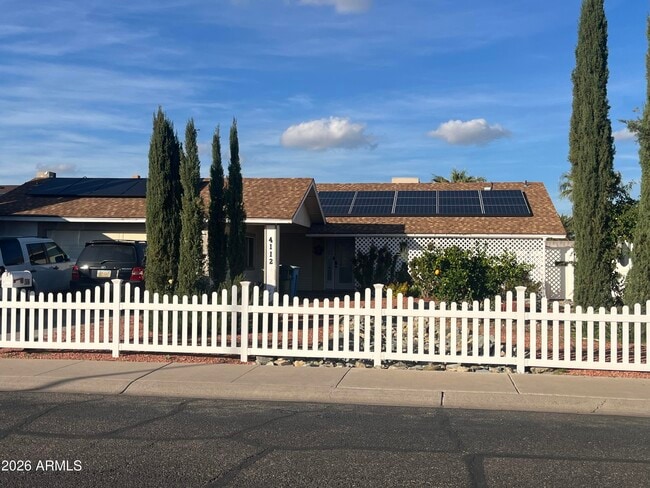 Building Photo - 4112 W Hearn Rd