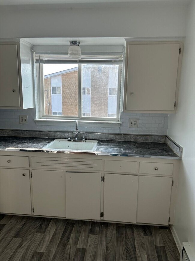 Photo - 29206 Longview Ave