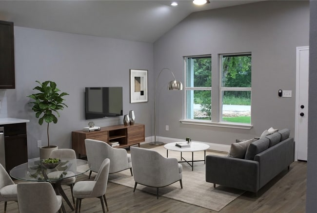 Building Photo - 1702 Clark St