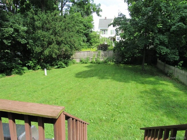 15 Phillips Pl