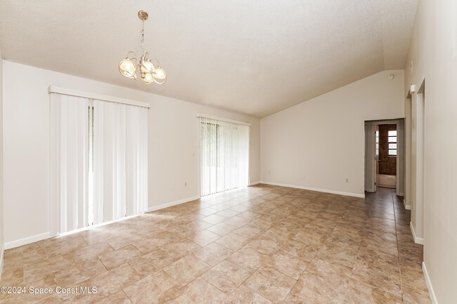 Photo - 1810 Pace Dr NW