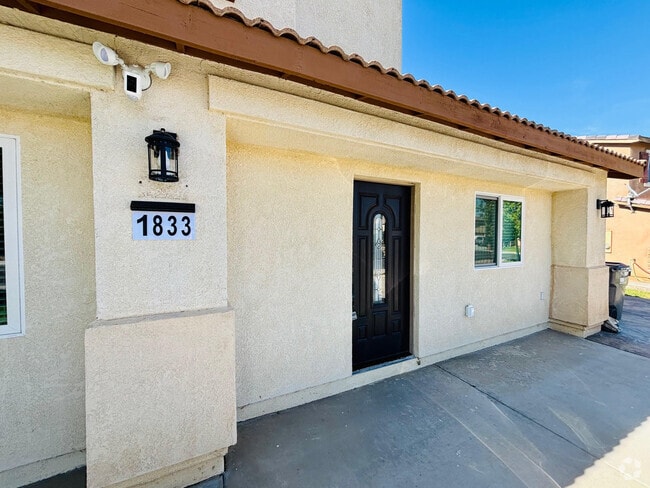 Building Photo - 1833 Granville Way Rental