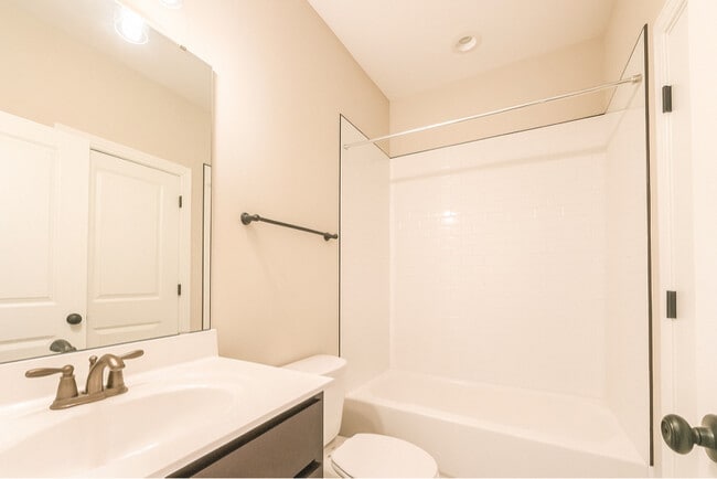 Photo - 4005 Casa St