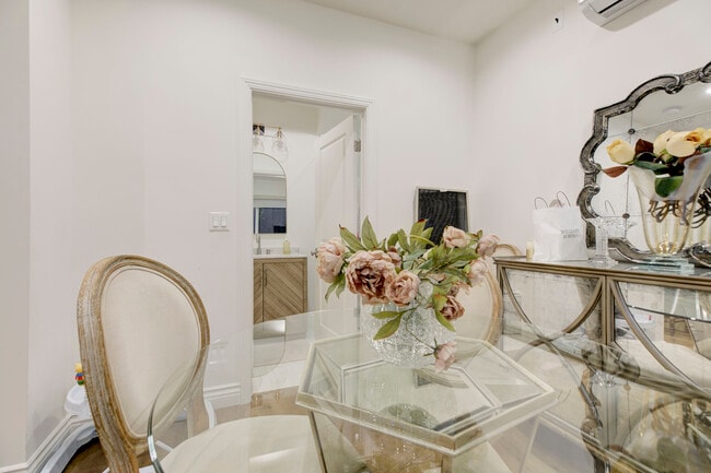 Photo - 5206 Goodland Ave