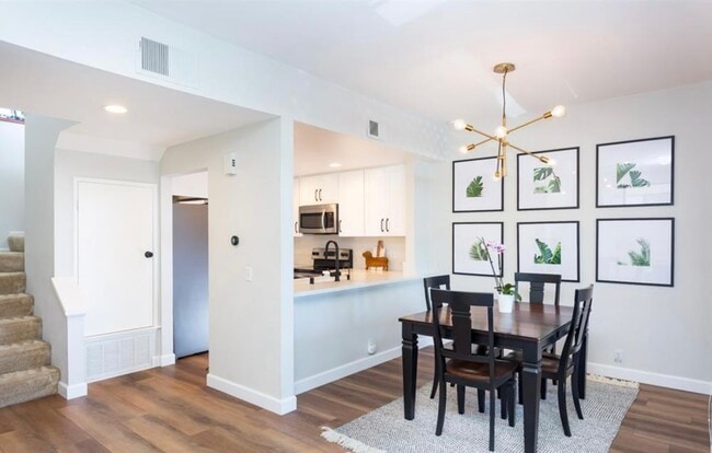 Building Photo - 2216 River Run Dr Unit 96