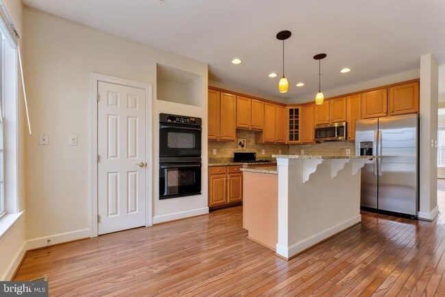 Photo - 725 Ridgemont Ave